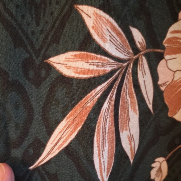 Johnny Was Black Nido Wide Leg Pants with Grey & Beige Floral Print Size Med NWT - Picture 6 of 13